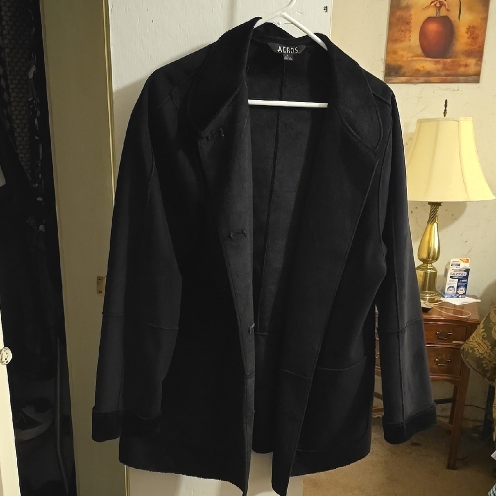 Aeros Black Coat